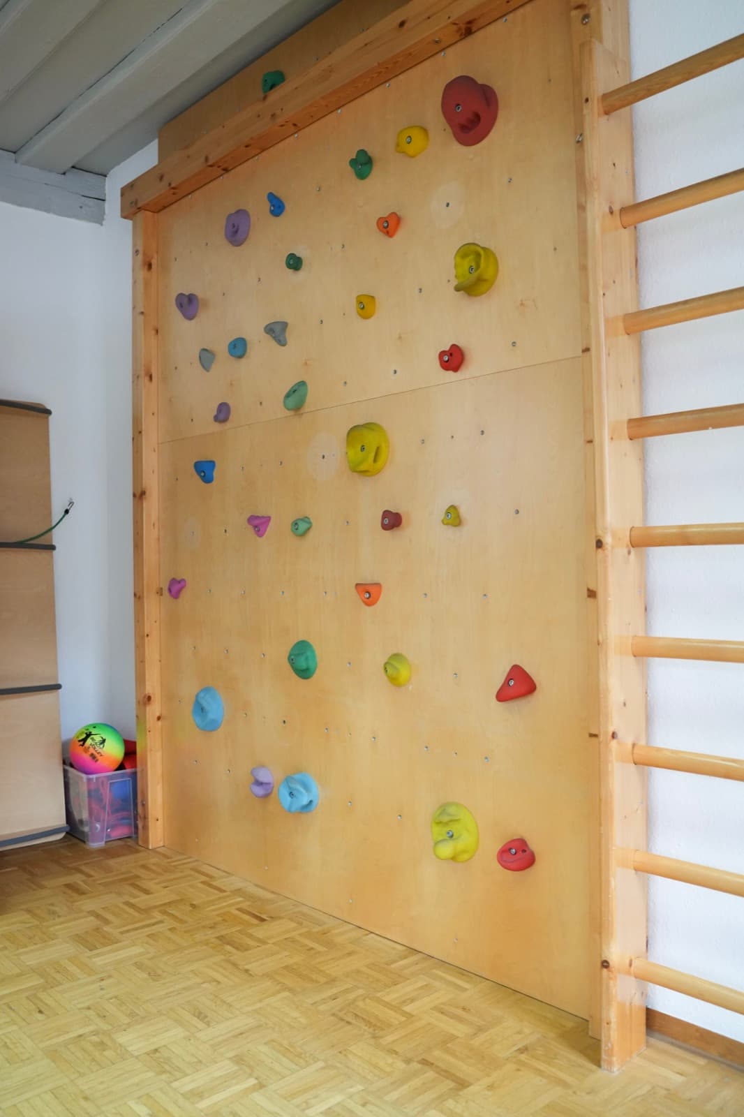 Therapie-Material in einer Logopädie-Praxis