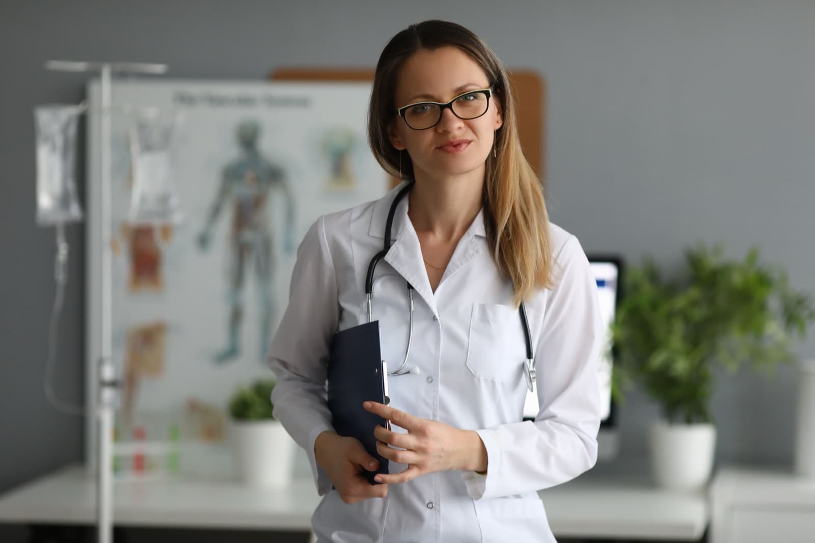 Hausärztin in einer Praxis