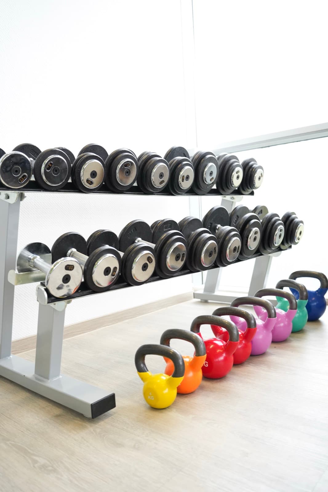 Physiotherapie-Behandlungsbank in einer Praxis